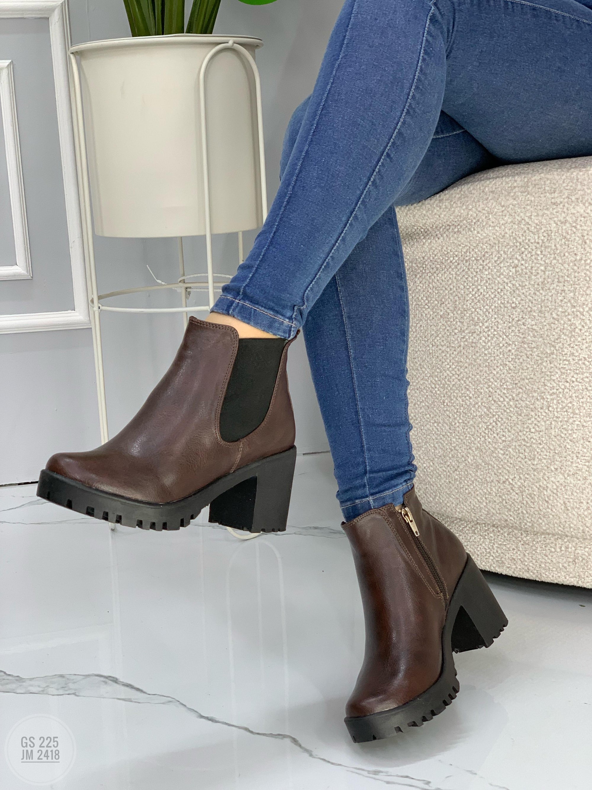 Botas