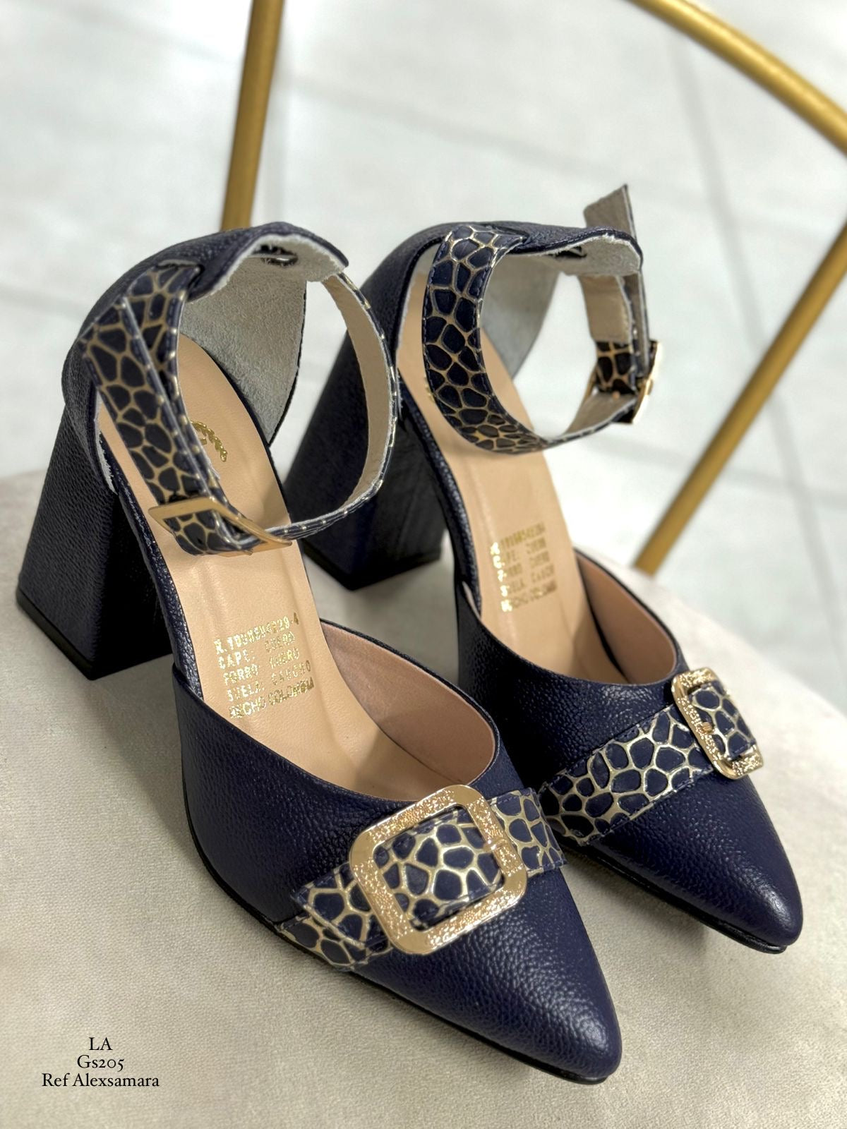 Tacón Cuadrado Cuero