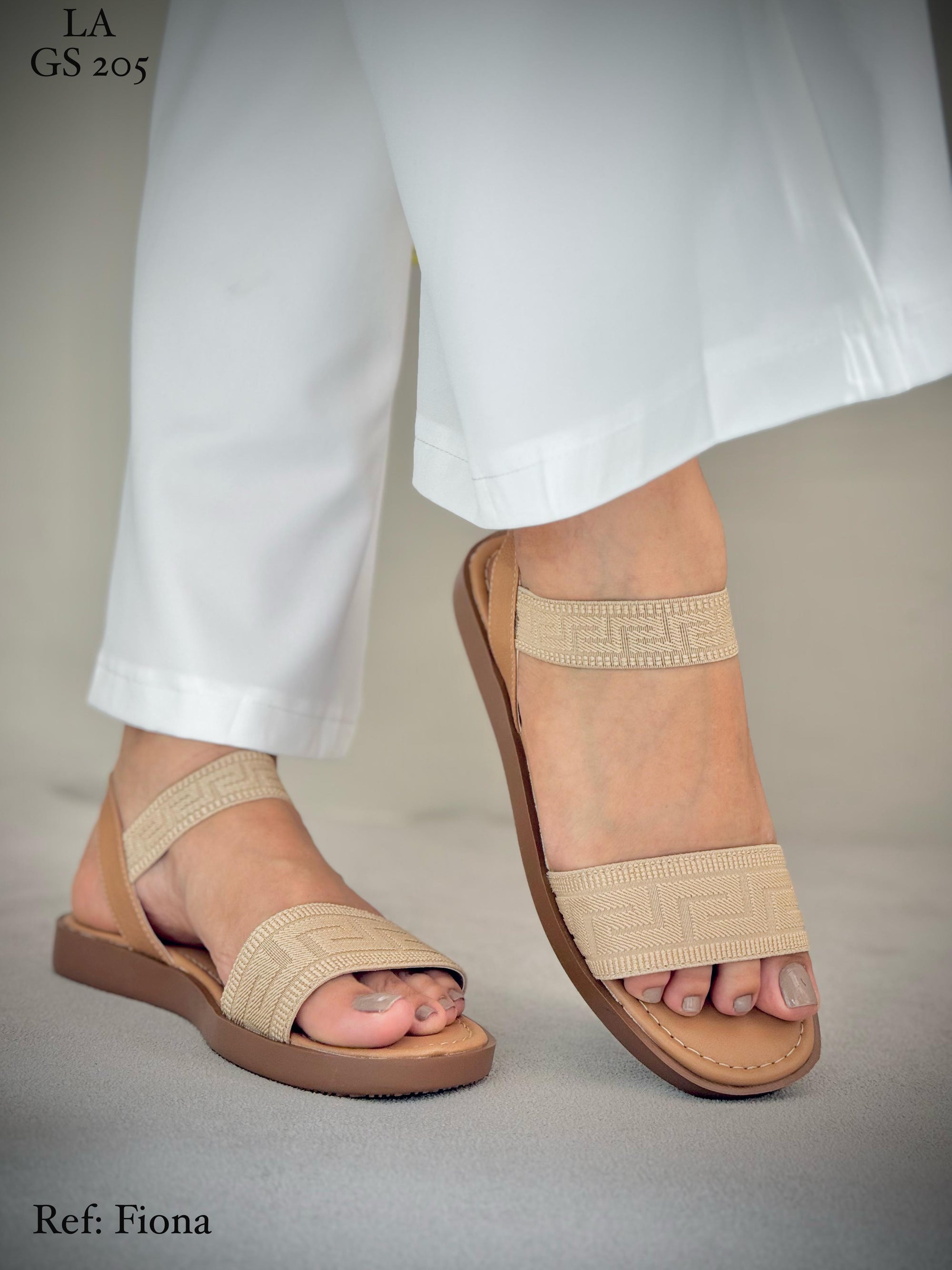 Sandalia plana