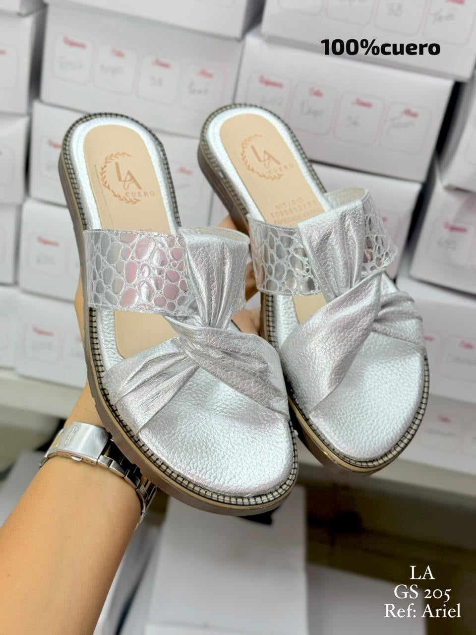 Sandalia Cuero