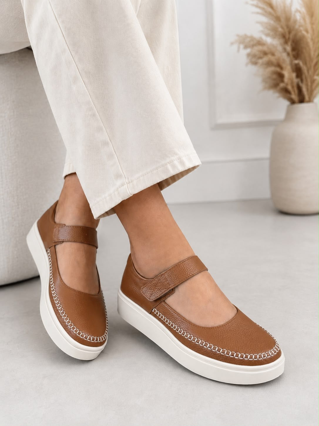 Lola