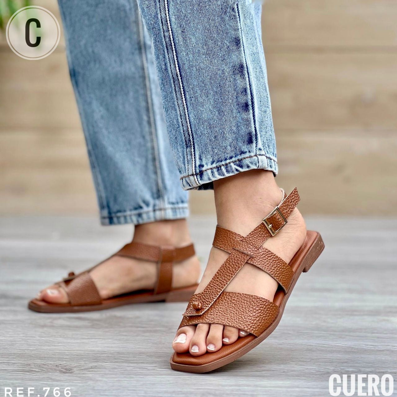 Sandalia Cuero
