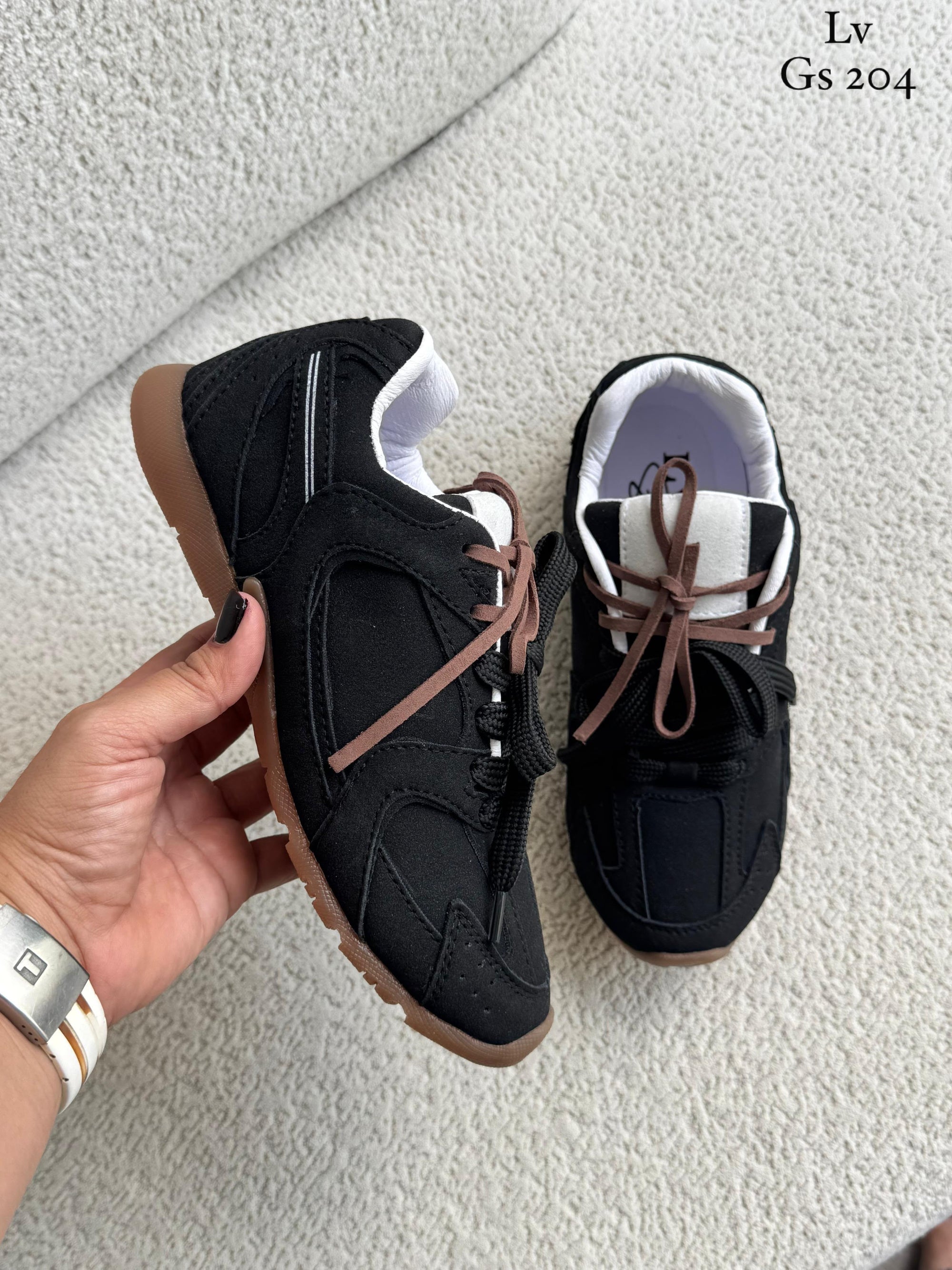 LV