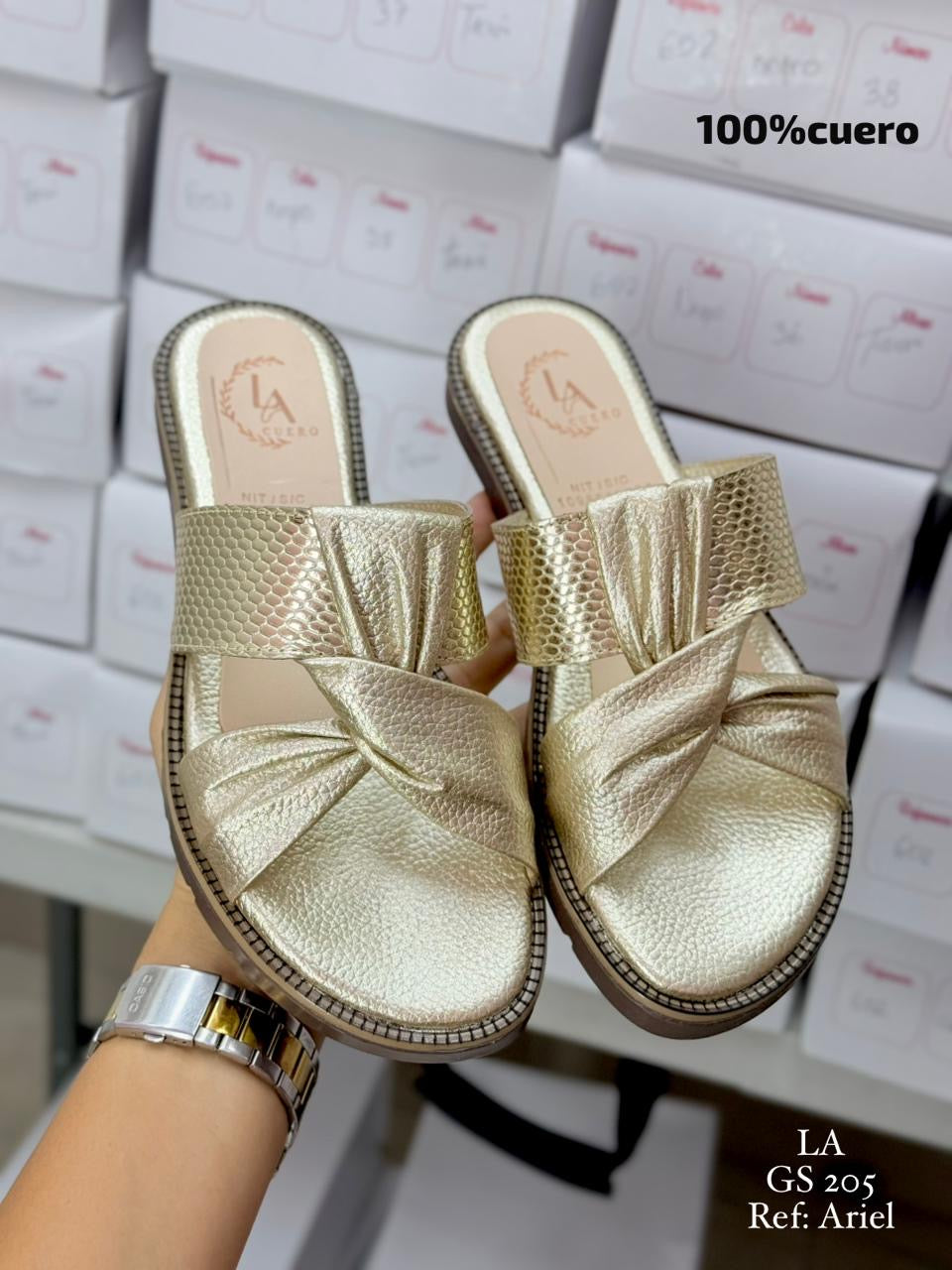 Sandalia Cuero