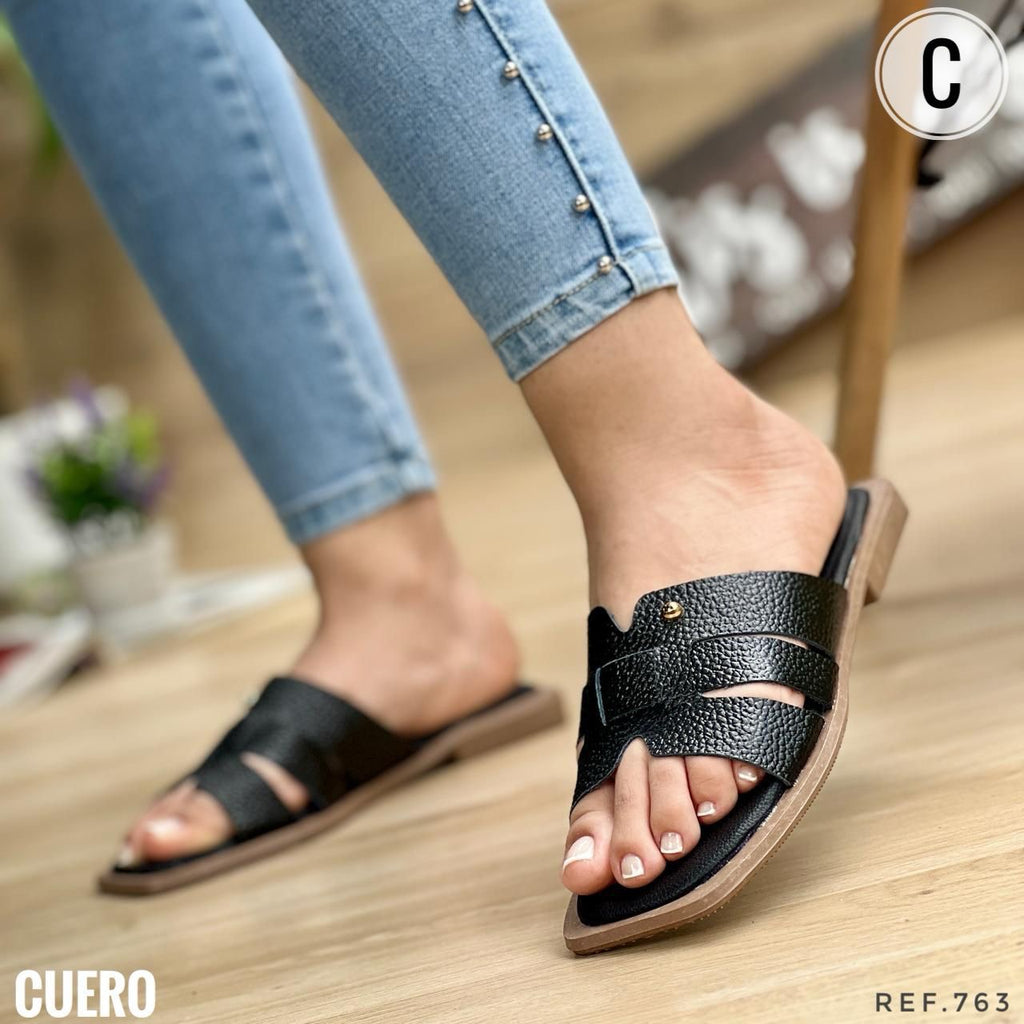 Sandalia Cuero