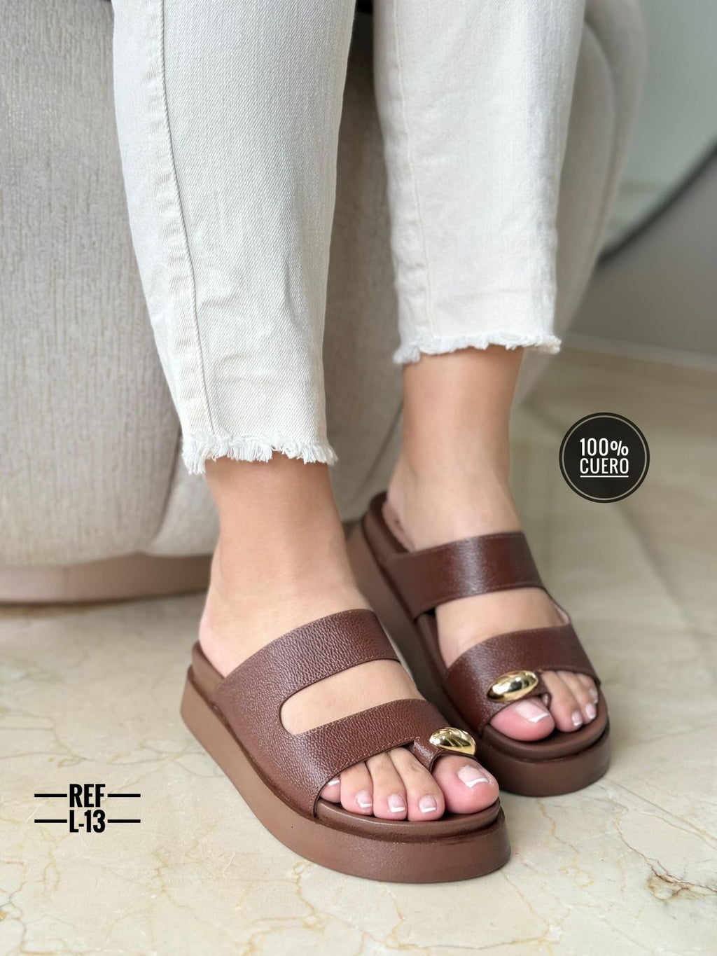 Sandalia Cuero