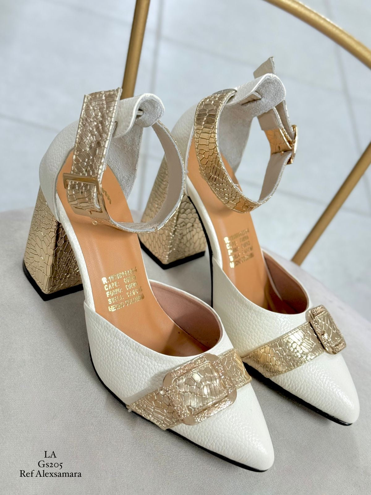 Tacón Cuadrado Cuero