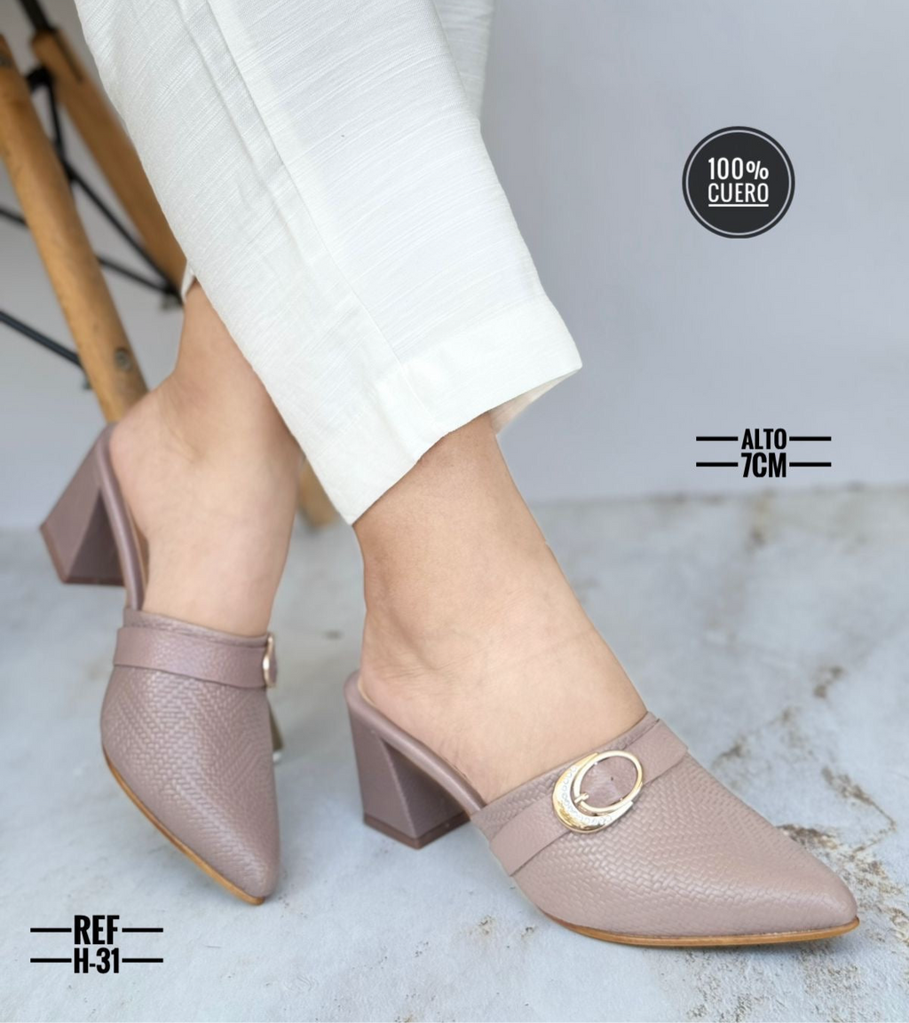 Tacón Cuero